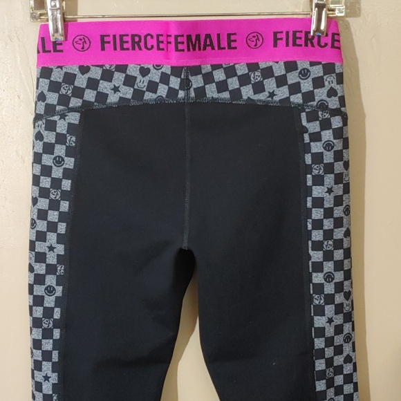 Zumba 🆕 Dance Bold Capri Leggings M - Picture 7 of 9